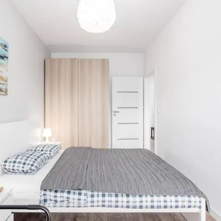 بيت ضيافة Market Square Flats Renyk View *