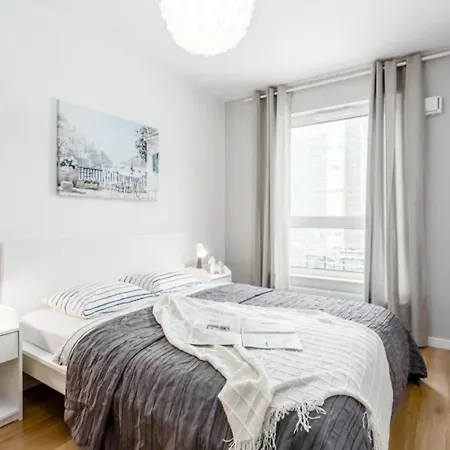 Market Square Flats Renyk View Πανσιόν